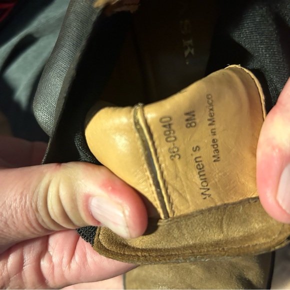 EUC! Trask leather square toe heeled booties - Picture 6 of 7